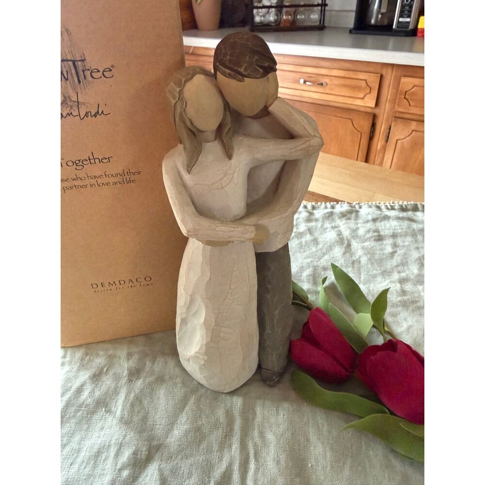 Willow Tree Susan "Together" with Box - Picture 2 of 3